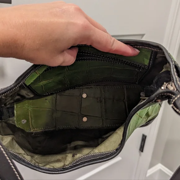 Vintage DOONEY and BOURKE green reptile print leather bag